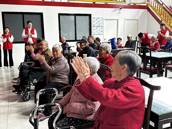 孝老敬老｜保定理工学院｜管理学院｜传承孝老情 志愿暖人心——善孝居老年服务中心志愿服务