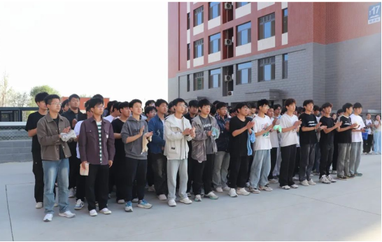 筑牢校园防火墙，让安全成为一种习惯——保定理工学院会计学院消防演练