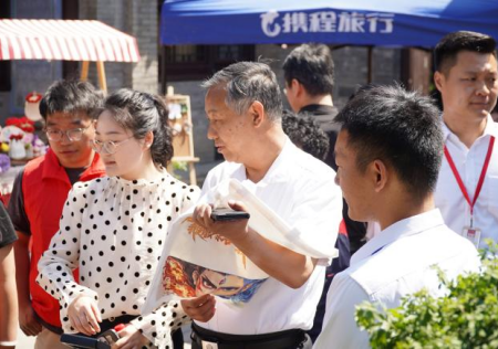 匠心非遗焕新颜 校馆联袂启新篇 ——保定理工学院非遗手工市集燃动淮军公所博物馆