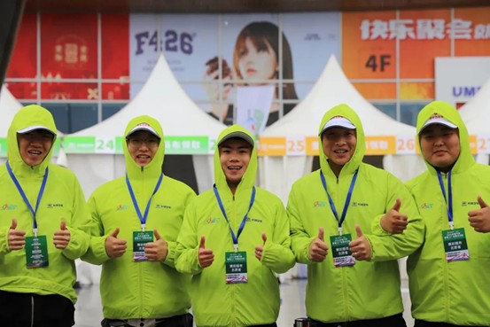 热血青春助跑未来”——保定理工学院艺术学院志愿者为长城汽车智慧工厂半马蓄势添彩