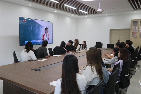 【党心凝聚，团建生辉】保定理工学院经济学院学习习近平总书记给谢依特小学戍边支教西部计划志愿者服务队队员回信精神专题学习活动