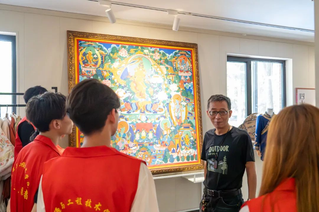 童心探非遗 志愿暖时光 ——南北非遗博物馆志愿温情活动顺利开展