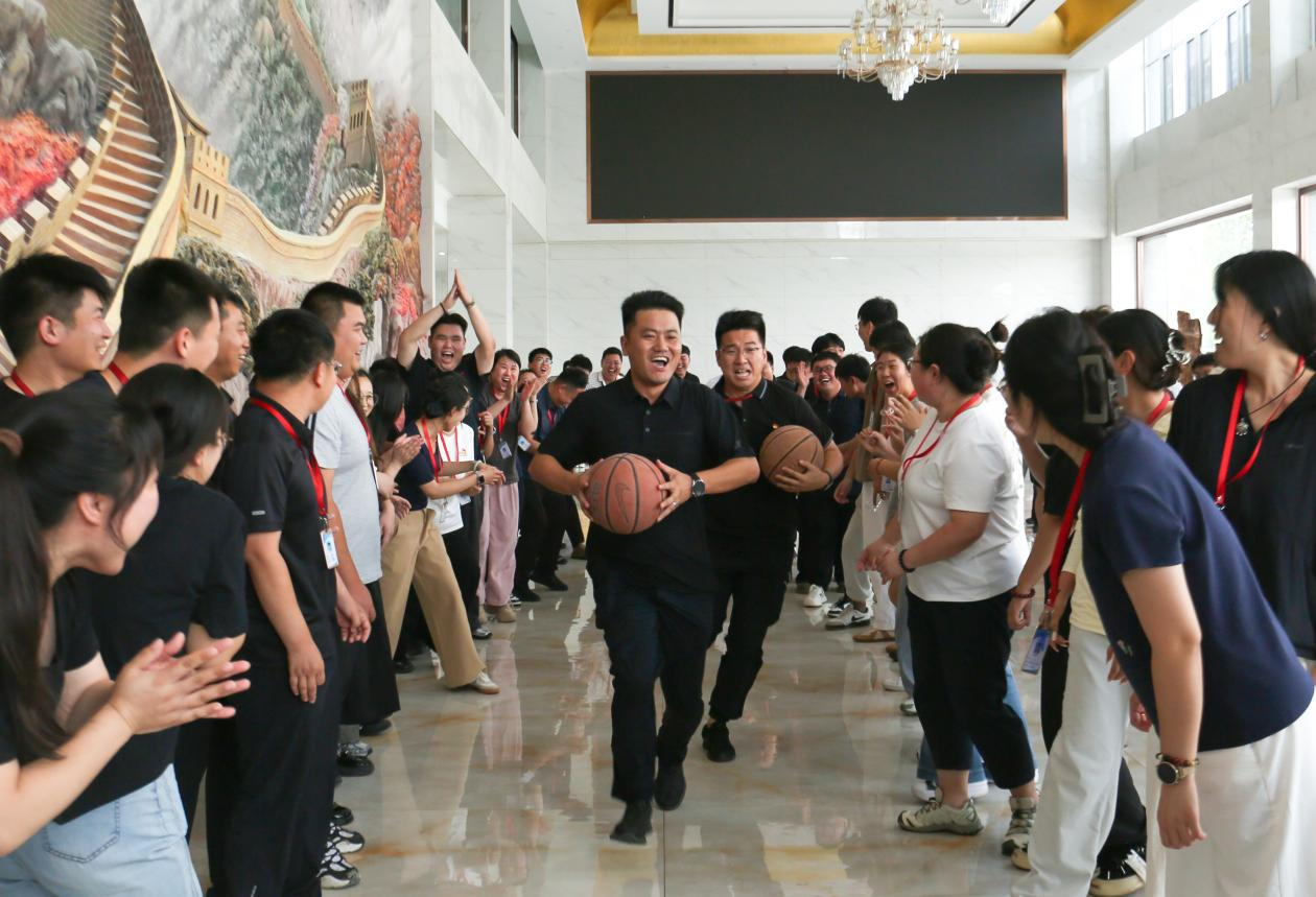 理论赋能强本领 实践砺心促成长—— 保定理工学院开启辅导员专业成长“双引擎”