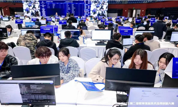 【榜样引领】全国三等奖+2‼️!2025第二届全国教育信息技术应用创新大赛,保理学子再获佳绩!