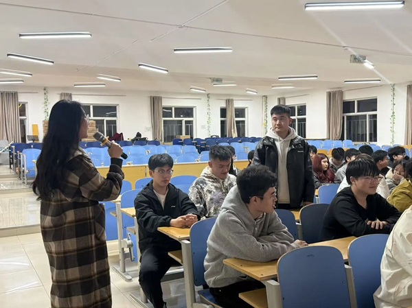 国奖学子分享进阶之路 干货满满指引成长方向