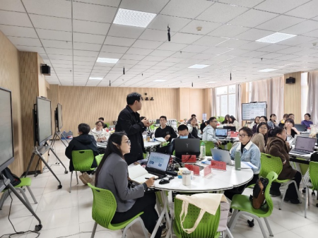 强师赋能促改革 课程提质育英才  ——“四真三化”课程开发专题培训 助力应用型人才培养