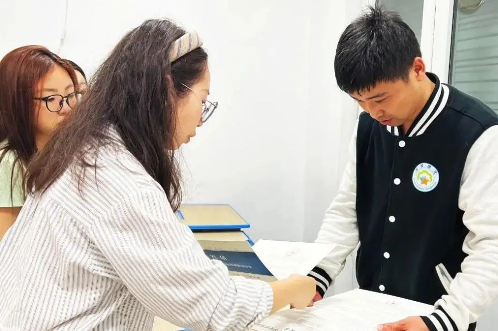 保定理工学院‖教育学院‖探访贝佳感统儿童会馆，开启深度合作新篇章