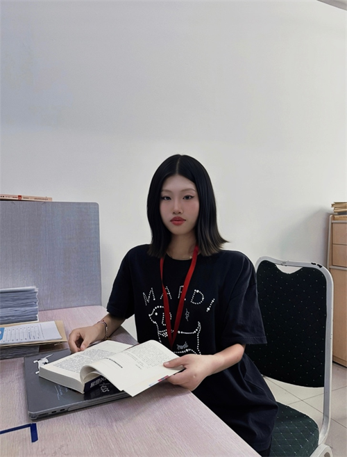 王月鸿