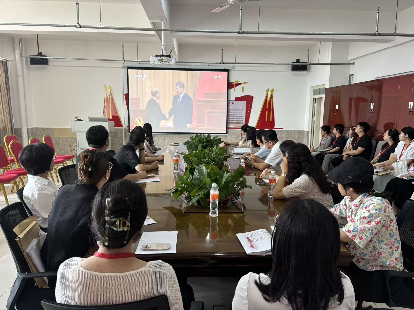 保定理工学院组织集中收看庆祝中国共产党成立105周年大会