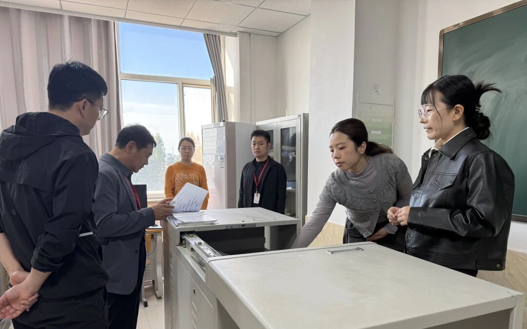 深耕实践育人 赋能人才培养｜臧卫东副校长深入二级学院实验教学中心调研指导